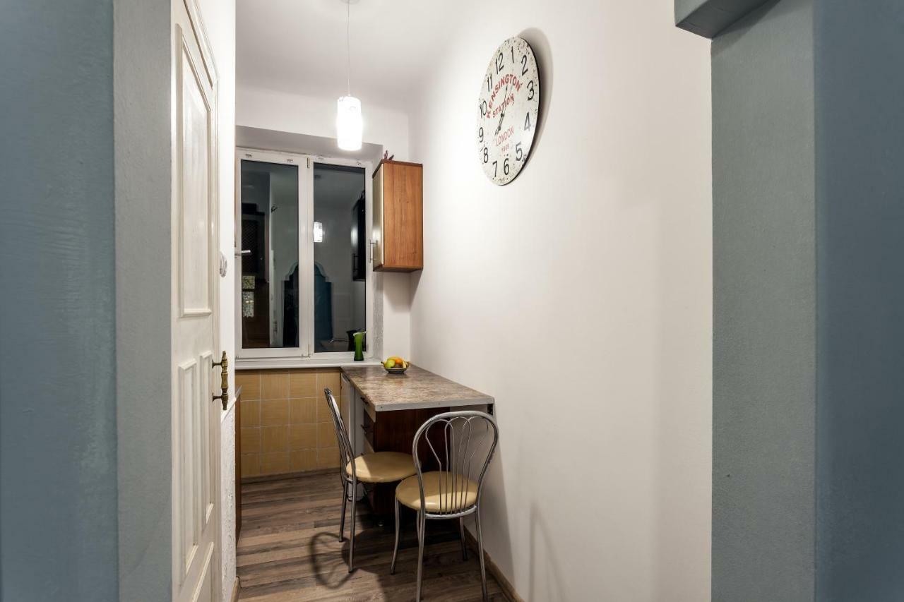Apartment On Sharanevycha Lviv Exteriör bild